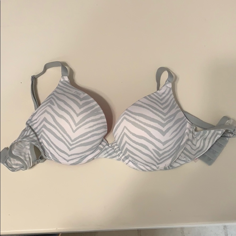 VICTORIA SECRET 34B bra